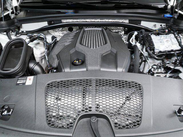 New 2026 Porsche Macan Turbo AWD/4WD image 36