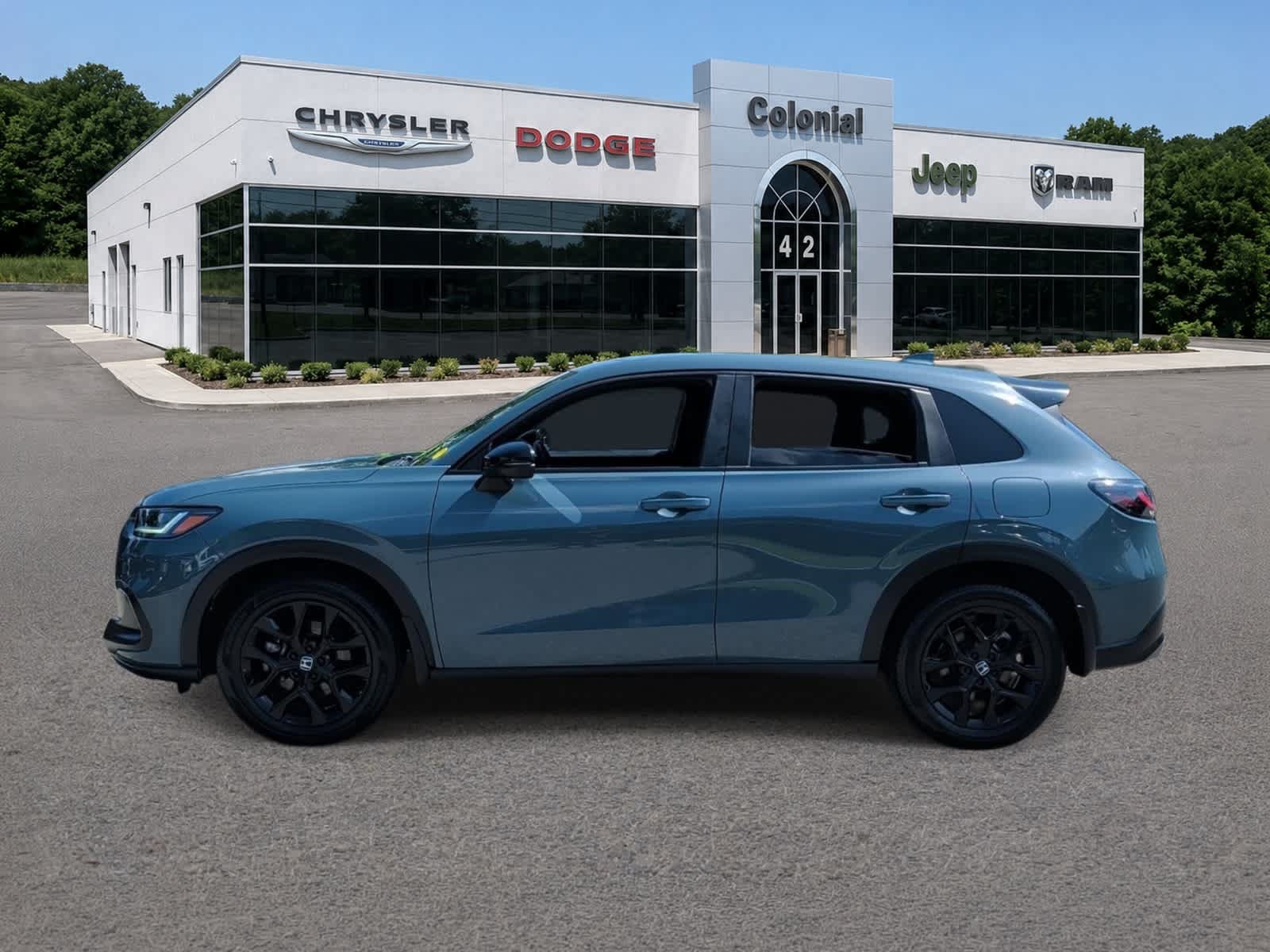 Used 2023 Honda HR-V Sport image 3