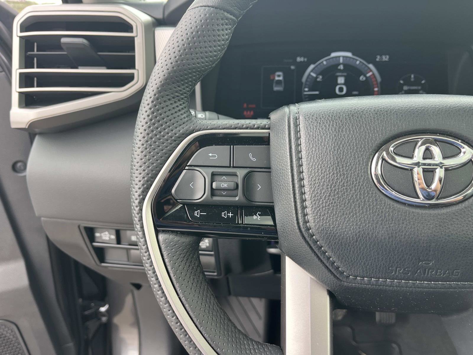 Used 2024 Toyota Tundra Limited image 18