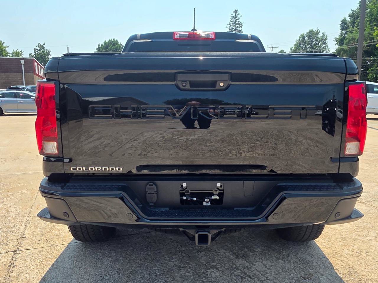 Used 2025 Chevrolet Colorado Trail Boss AWD/4WD image 19