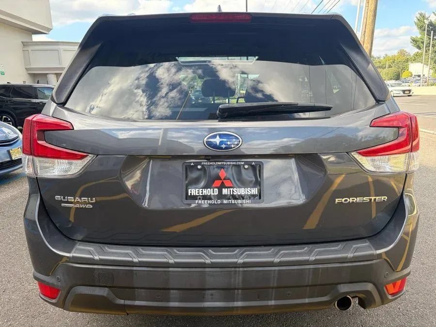Used 2021 Subaru Forester Limited AWD/4WD image 7