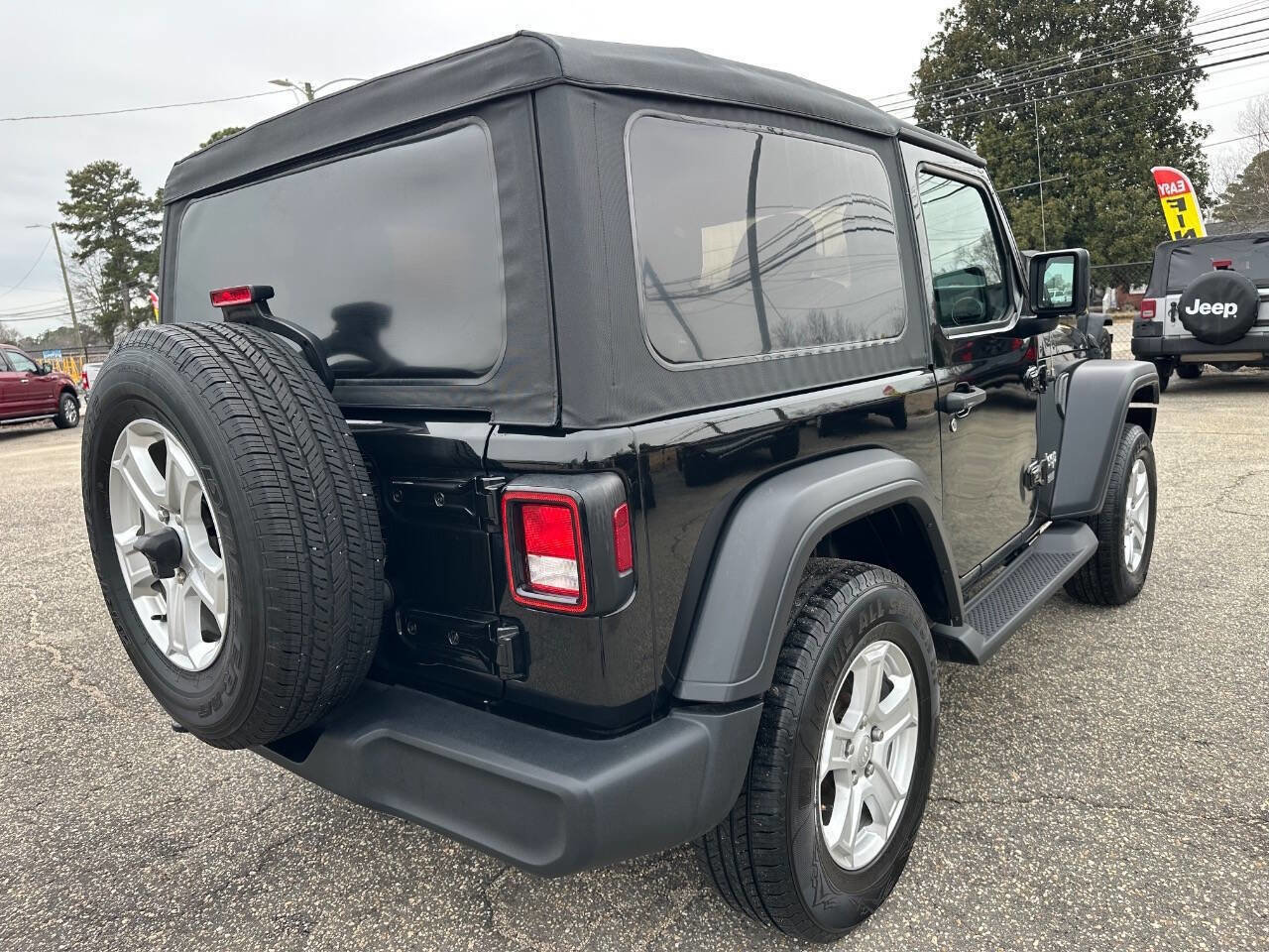 Used 2018 Jeep Wrangler Sport image 18