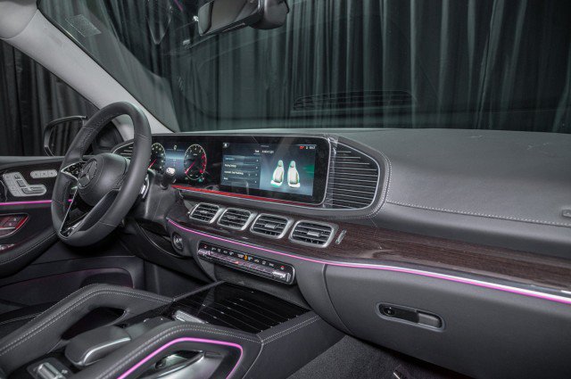 New 2026 Mercedes-Benz GLS 450 4MATIC image 15