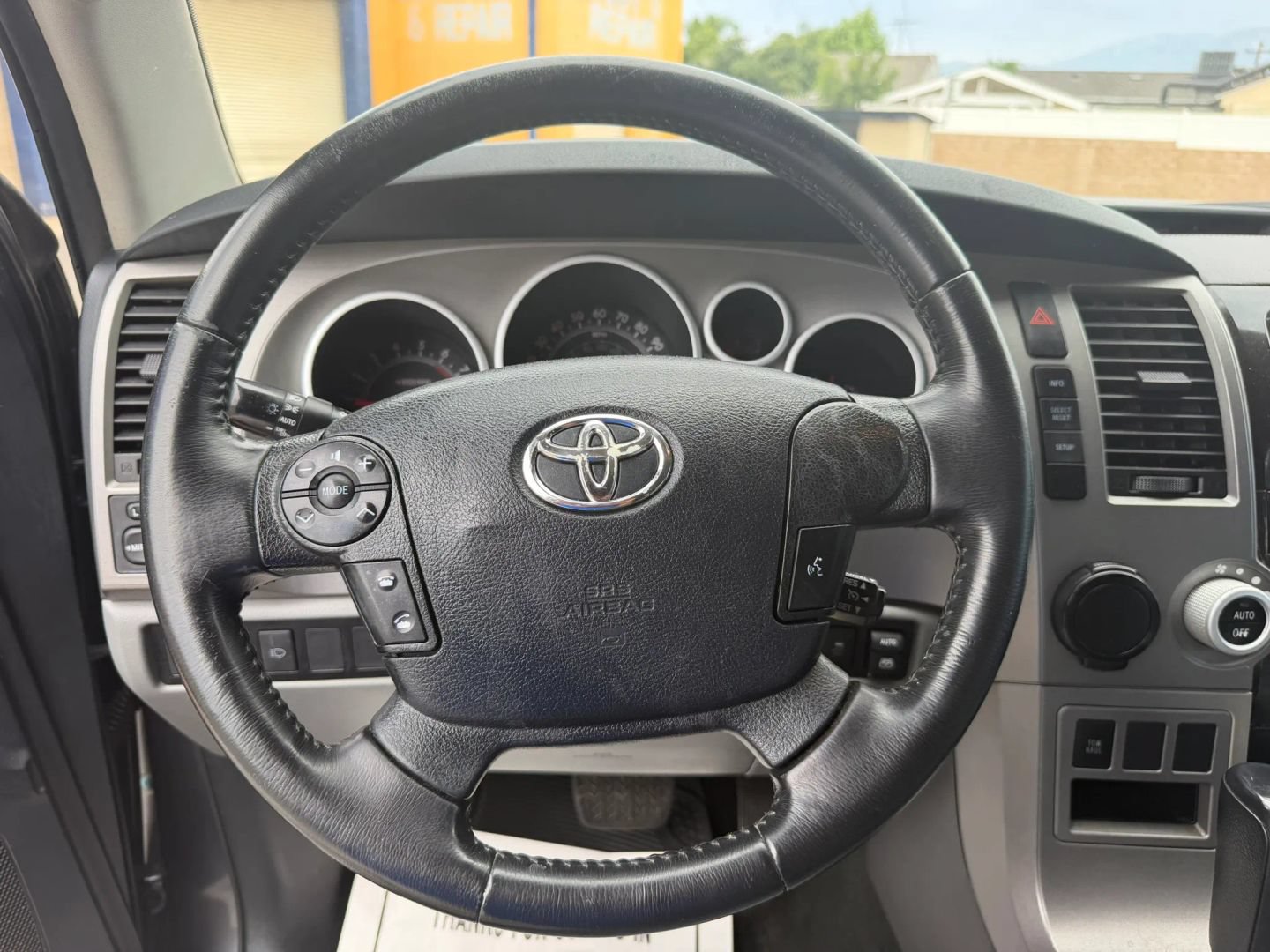 Used 2013 Toyota Sequoia SR5 RWD image 20