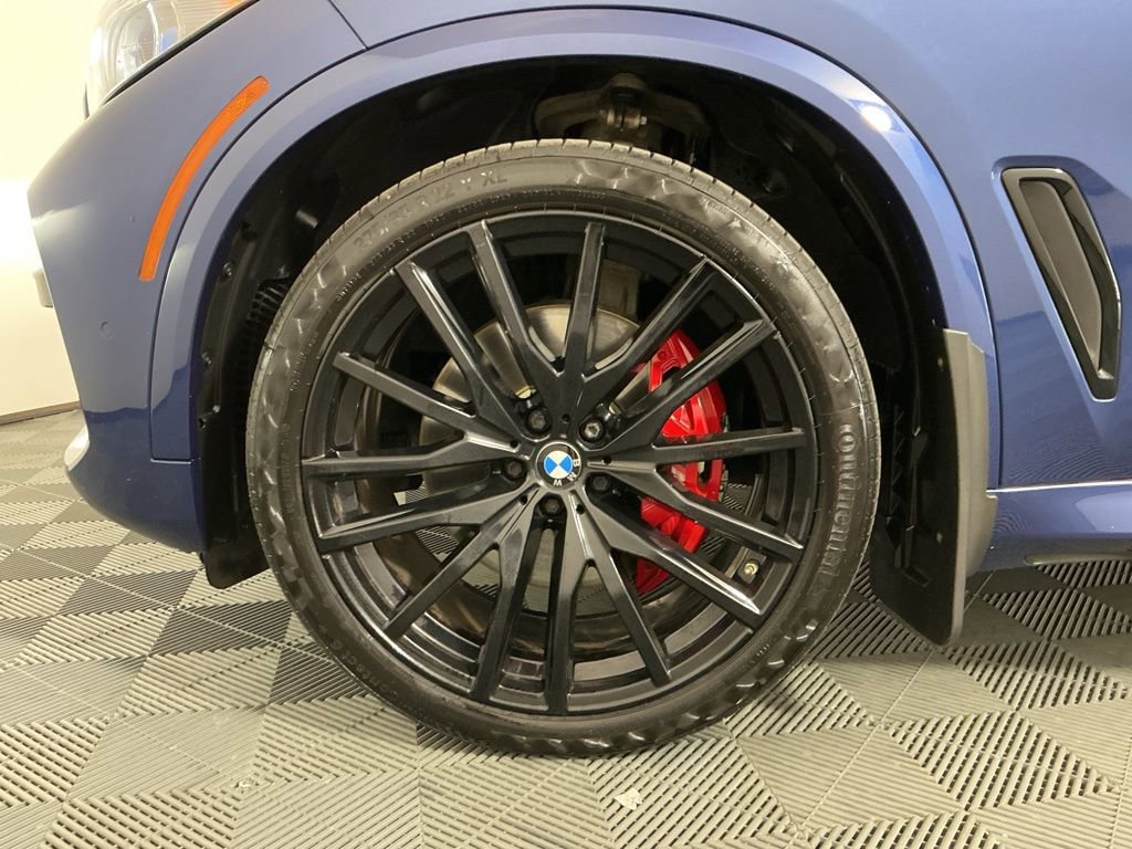 Used 2021 BMW X5 xDrive40i w/ M Sport Package AWD/4WD image 34