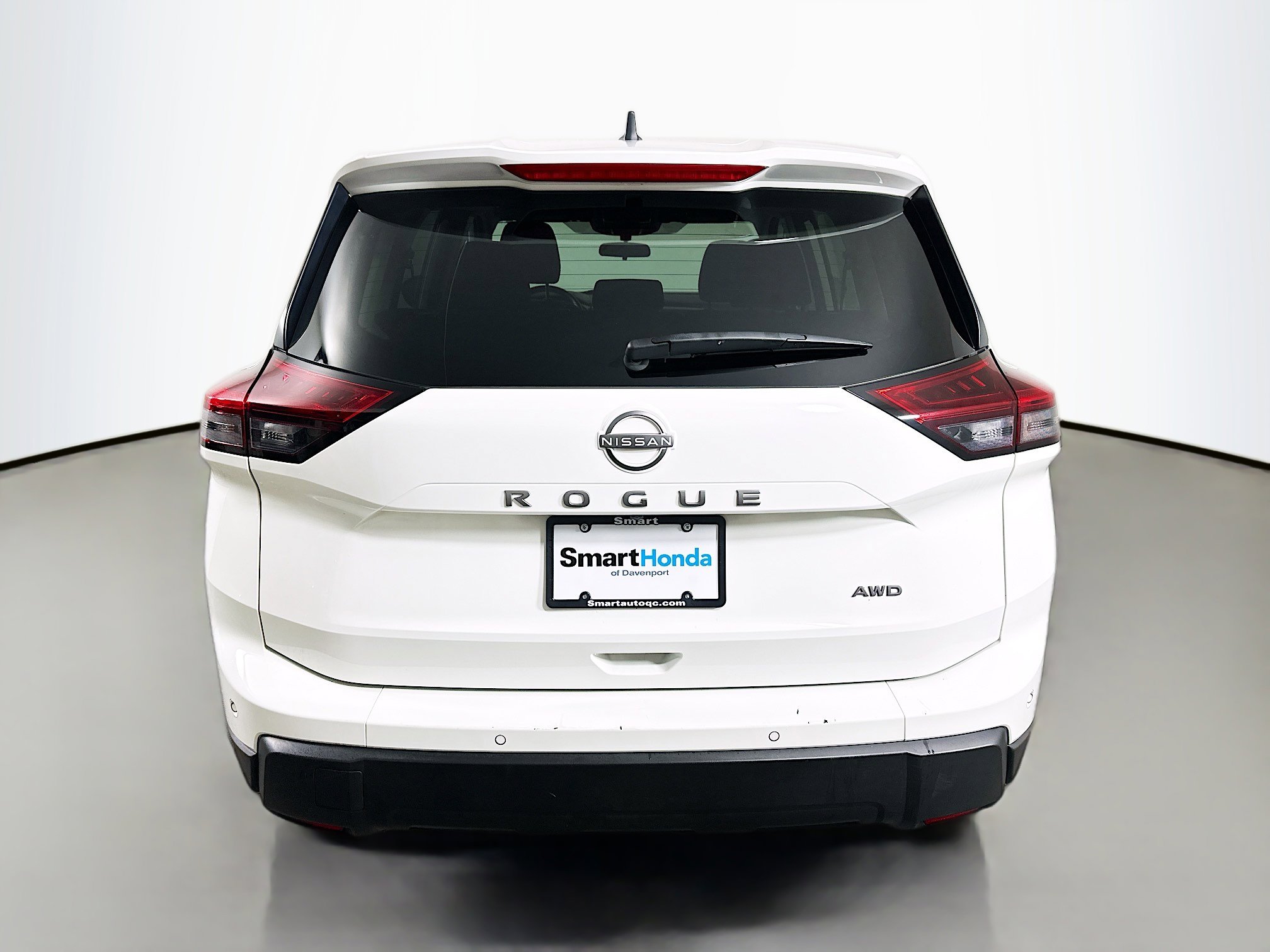 Used 2024 Nissan Rogue S image 6