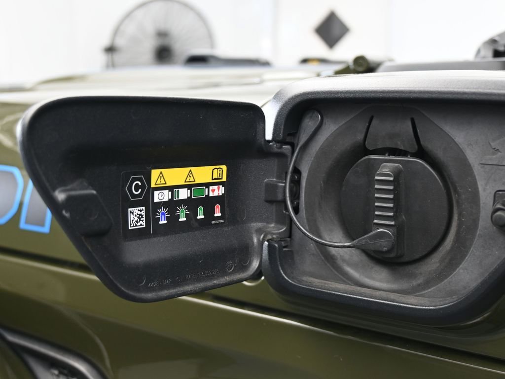 Used 2024 Jeep Wrangler Unlimited Rubicon 4xe image 33