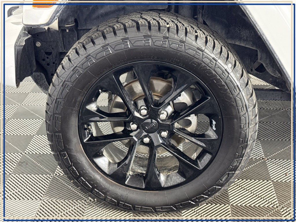 Certified 2021 Jeep Gladiator Overland AWD/4WD image 44