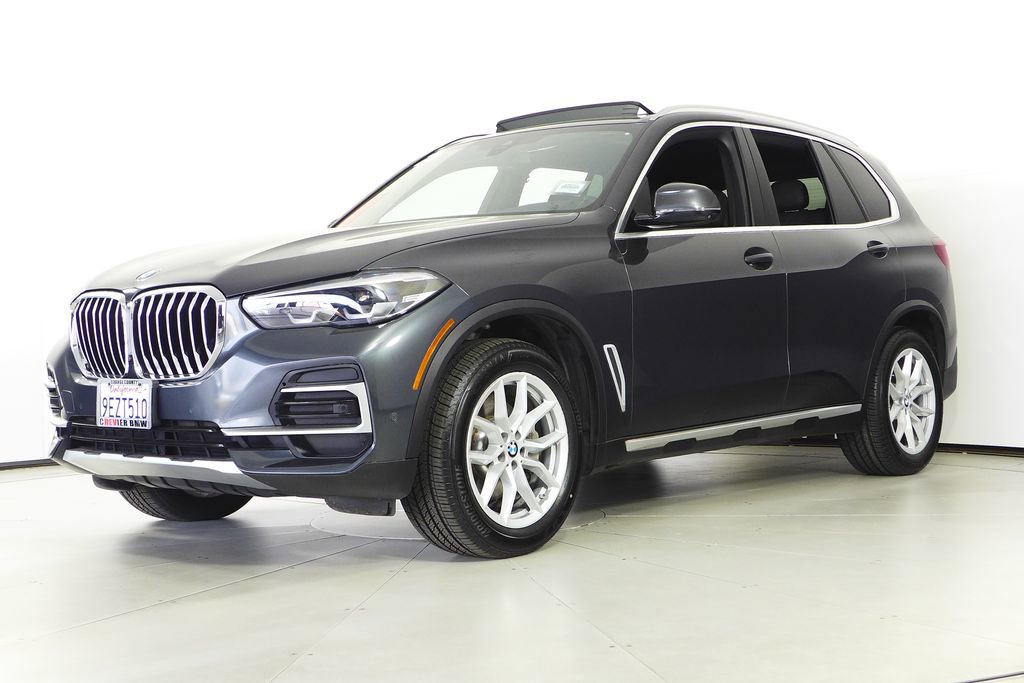 Used 2023 BMW X5 xDrive40i w/ Parking Assistance Package image 2