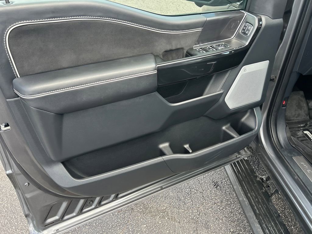 Used 2025 Ford F150 Lightning Platinum AWD/4WD image 12