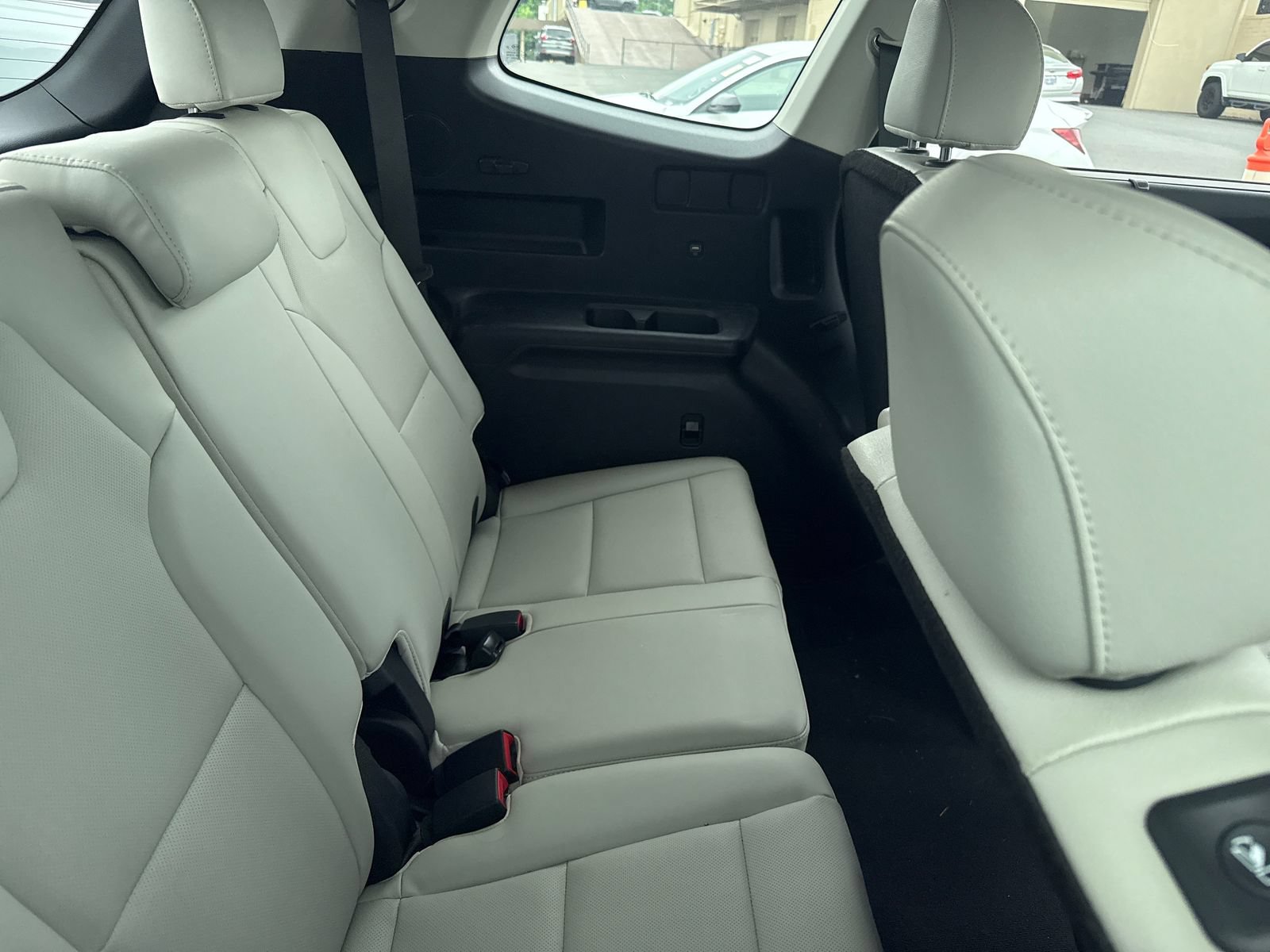 Used 2021 Kia Telluride SX w/ Nightfall Edition Package AWD/4WD image 12