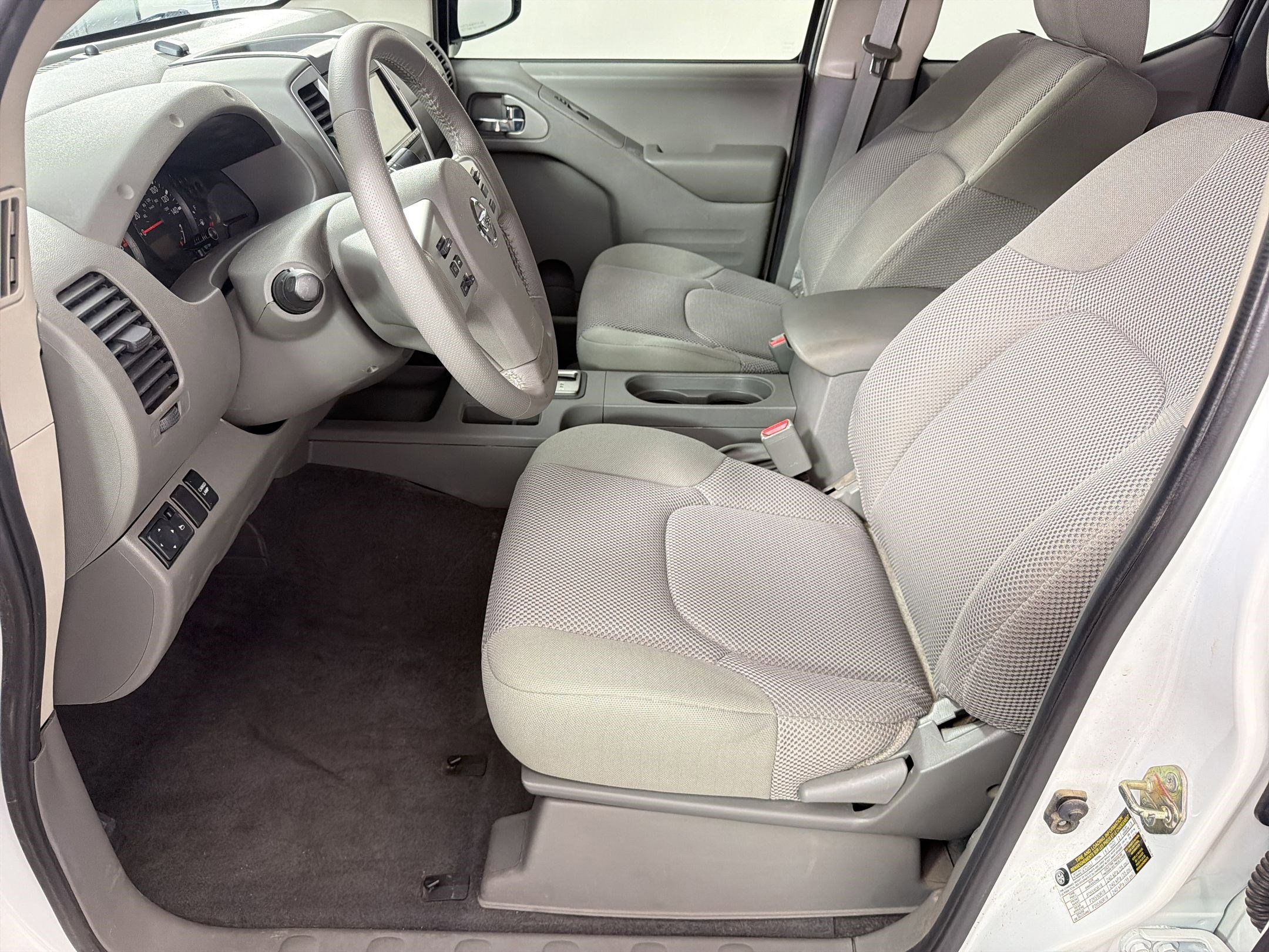 Used 2019 Nissan Frontier SV w/ Value Truck Package RWD image 5