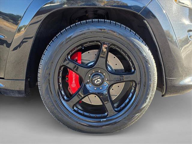 Used 2012 Jeep Grand Cherokee SRT8 w/ Luxury Group II AWD/4WD image 9