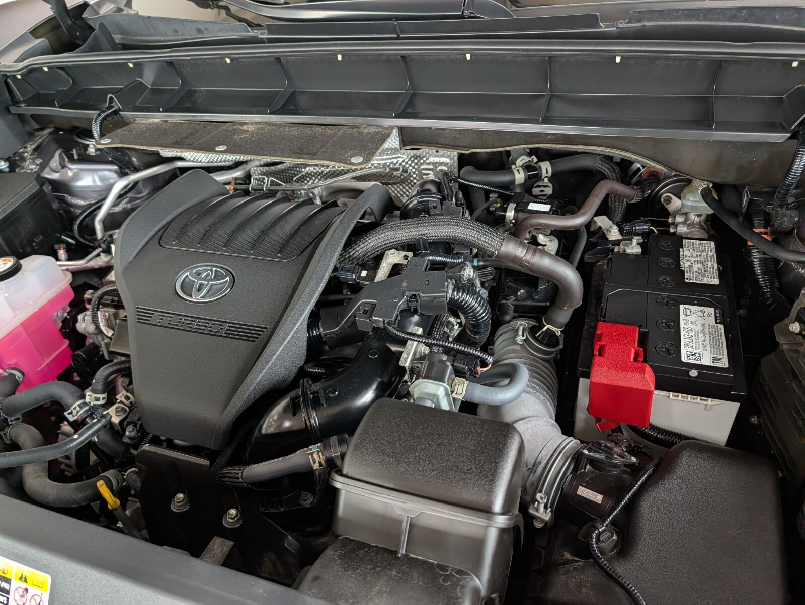 Used 2023 Toyota Highlander Limited AWD/4WD image 30