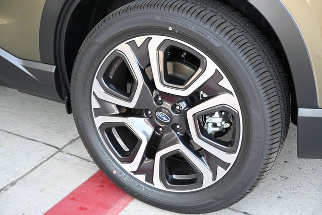 New 2025 Subaru Ascent Limited image 12