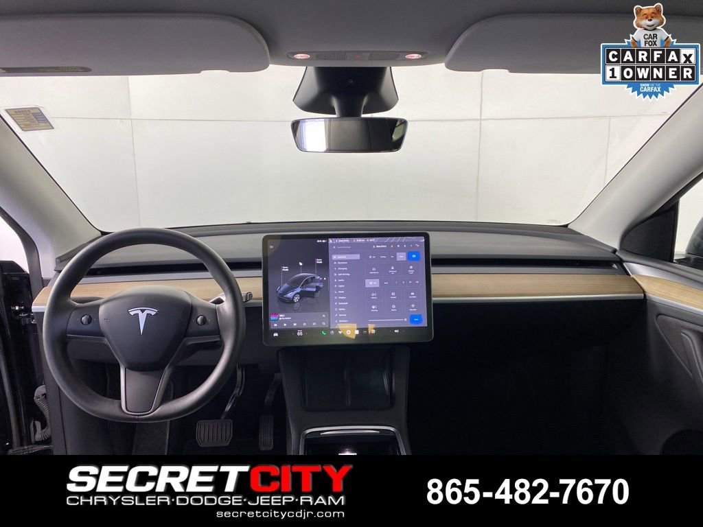 Used 2024 Tesla Model Y Long Range AWD/4WD image 25