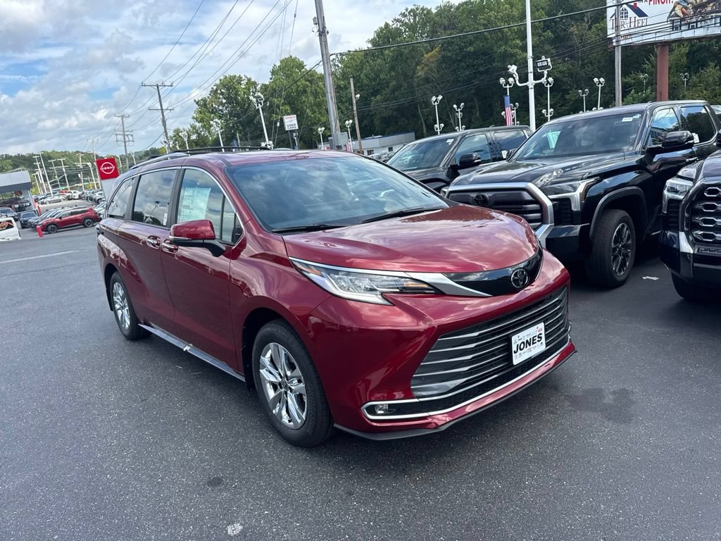 New 2026 Toyota Sienna Limited AWD/4WD image 2
