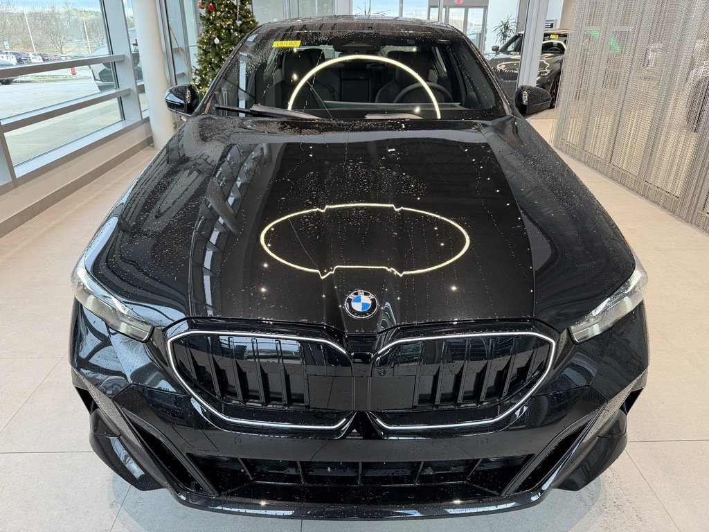 New 2026 BMW 530i xDrive w/ M Sport Package image 2