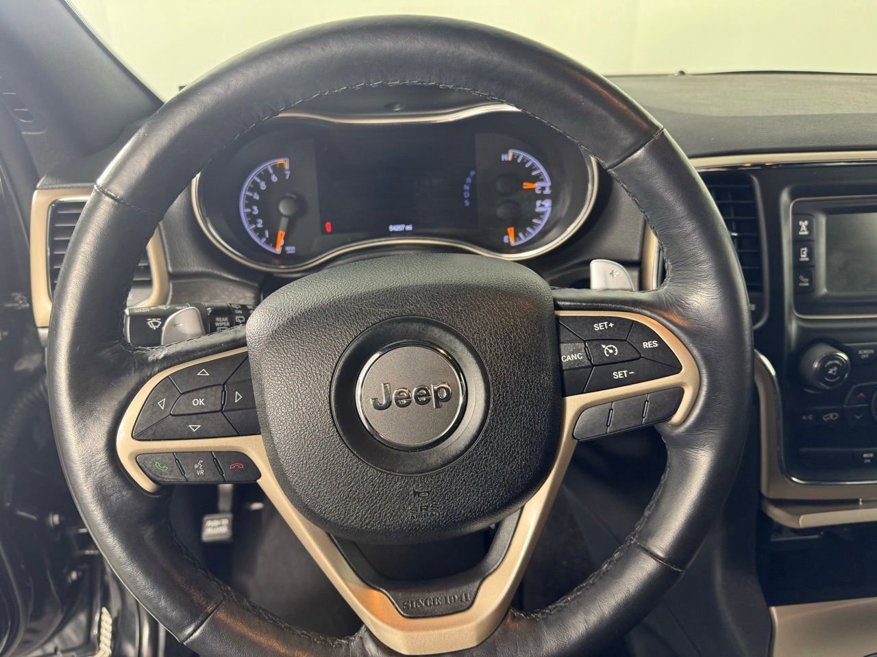 Used 2015 Jeep Grand Cherokee Laredo w/ Quick Order Package 23E image 19