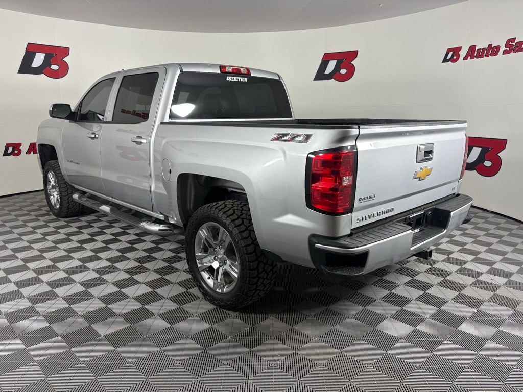 Used 2018 Chevrolet Silverado 1500 Custom w/ Custom Value Package AWD/4WD image 5