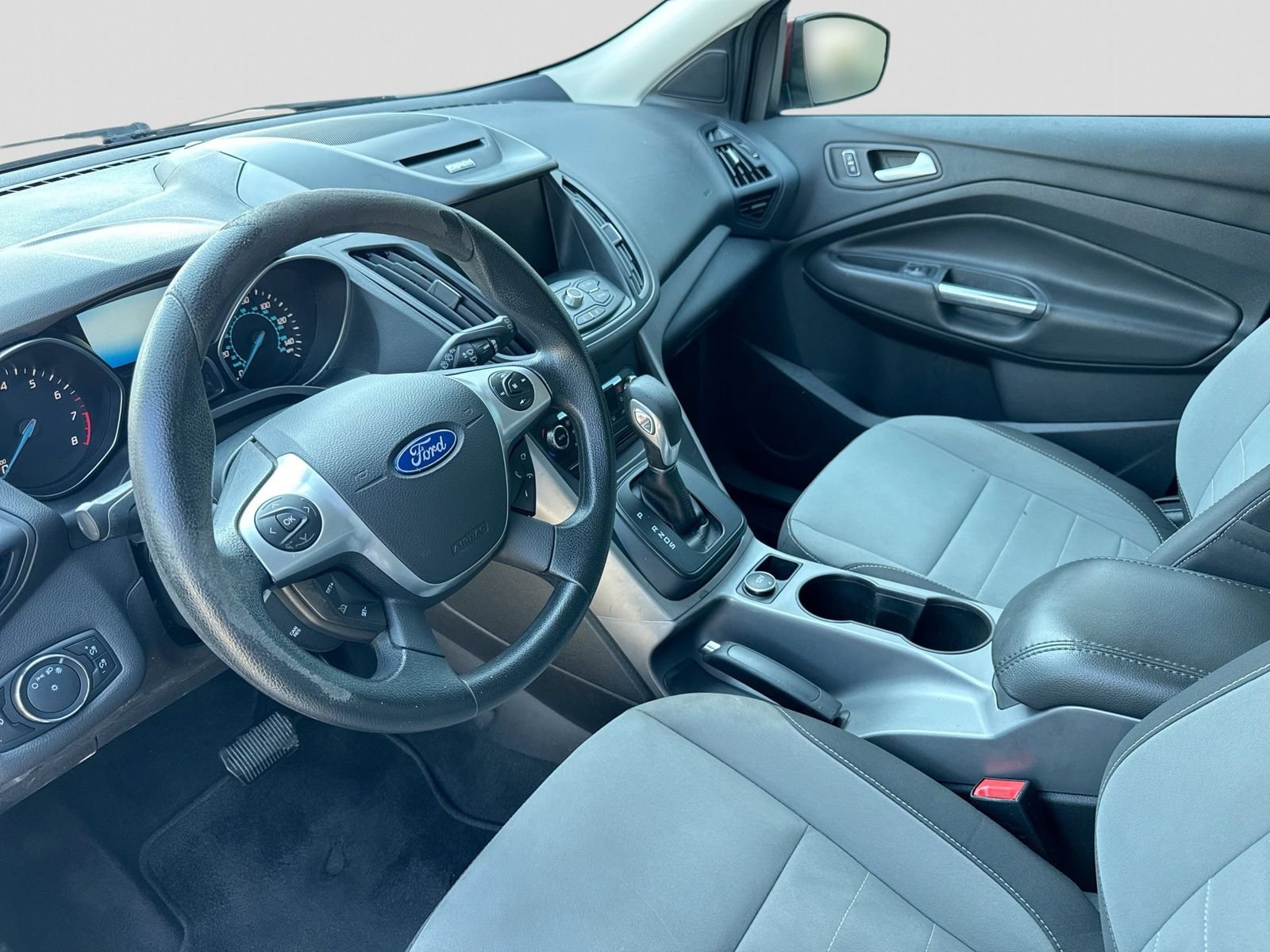 Used 2014 Ford Escape SE w/ Equipment Group 201A AWD/4WD image 2