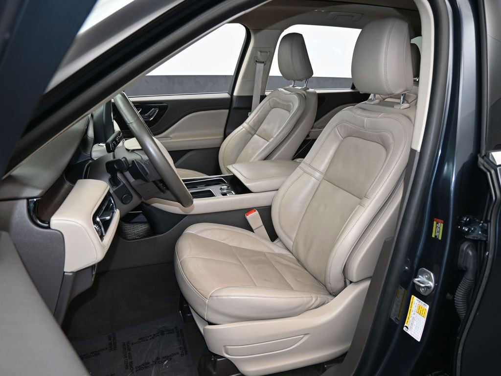 Used 2022 Lincoln Aviator Reserve w/ Elements Package Plus image 35