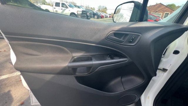Used 2015 Ford Transit Connect XL image 9