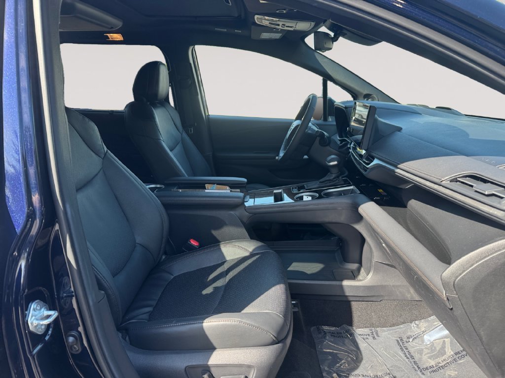 Used 2026 Toyota Sienna Platinum AWD/4WD image 15