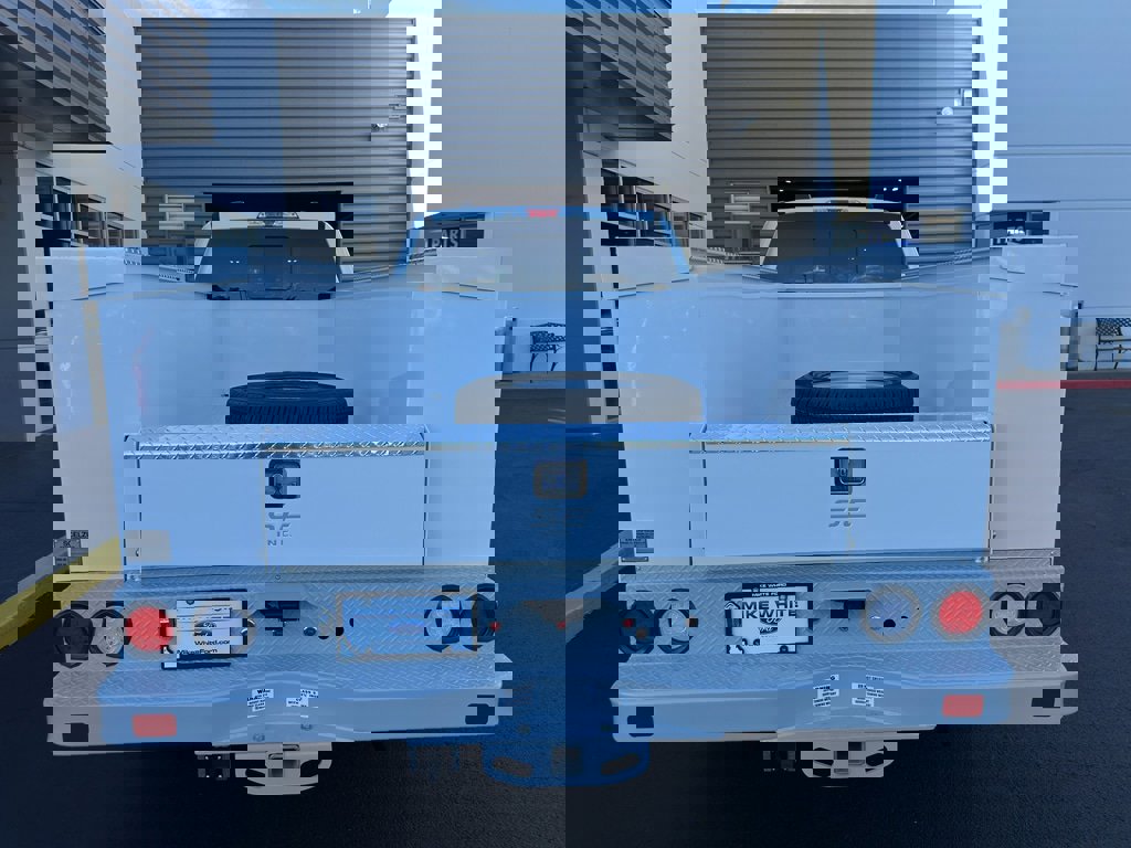 New 2025 Ford F350 XL w/ XL Chrome Package image 13