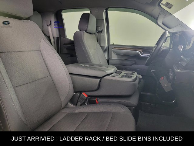 Used 2025 Chevrolet Silverado 1500 RST w/ Redline Edition AWD/4WD image 18