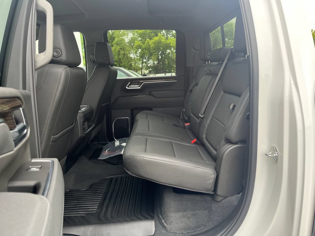New 2026 Chevrolet Silverado 3500 LT w/ Trail Boss Package AWD/4WD image 24