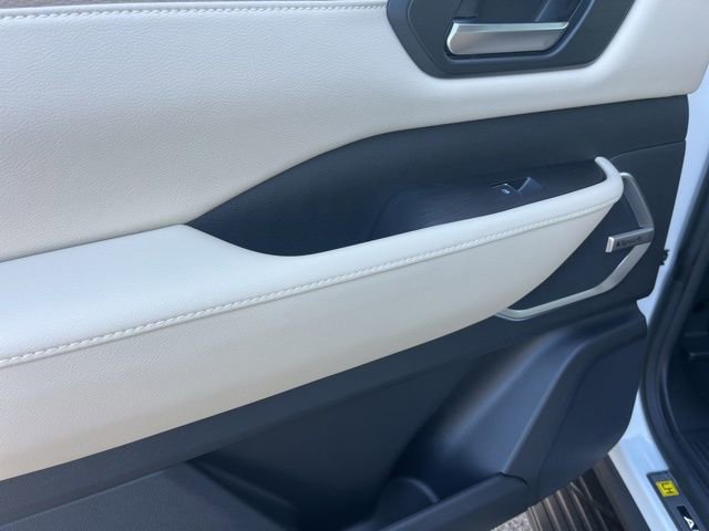 New 2026 Nissan Armada Platinum image 32