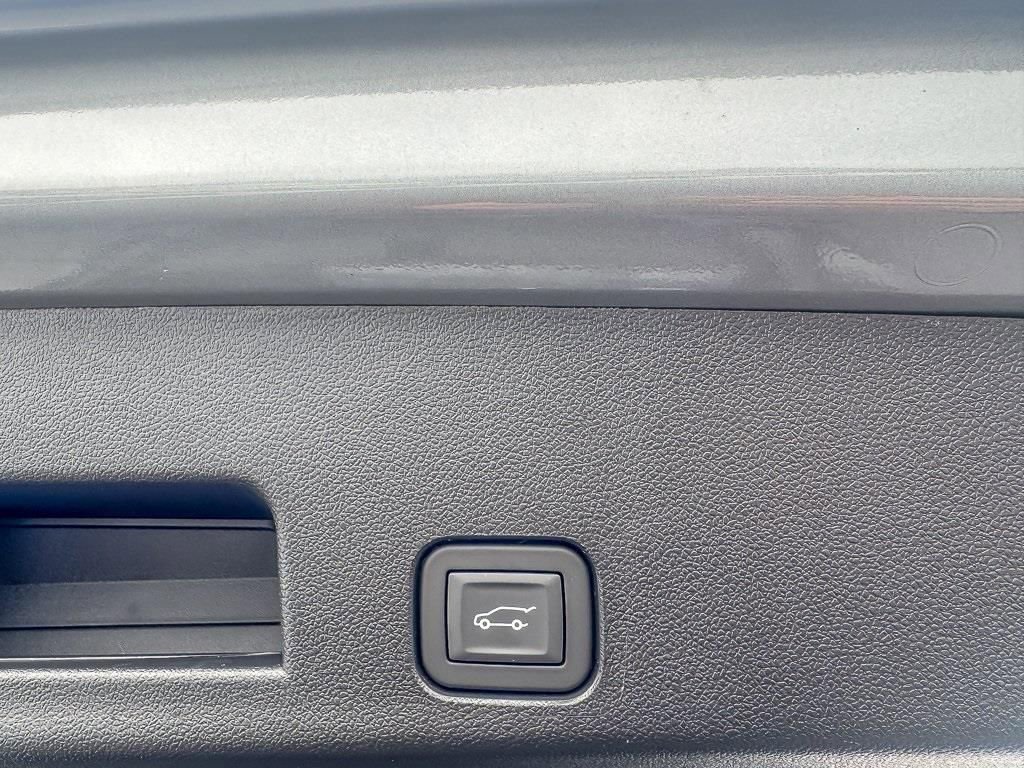 New 2026 GMC Acadia Denali w/ Super Cruise Package image 26