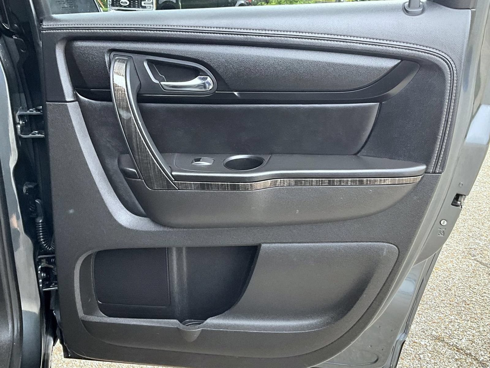 Used 2013 GMC Acadia SLT AWD/4WD image 19