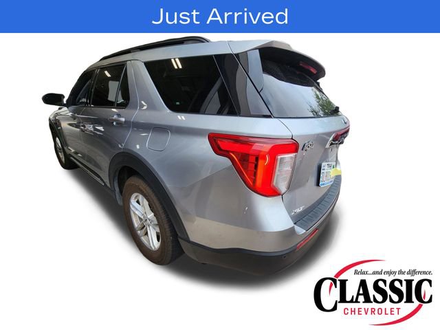 Used 2023 Ford Explorer XLT image 9