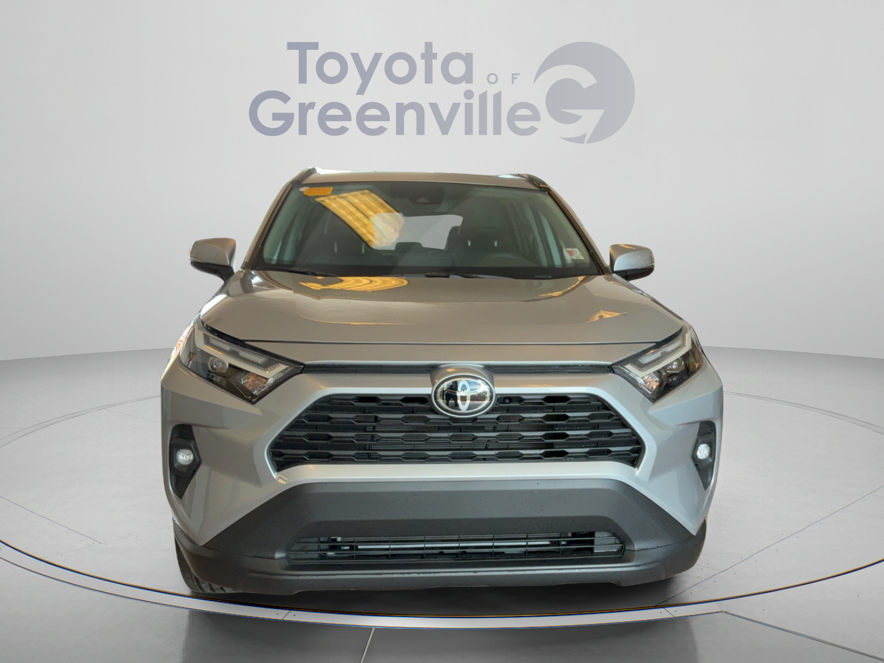 Used 2025 Toyota RAV4 XLE Premium w/ Weather Package AWD/4WD image 9