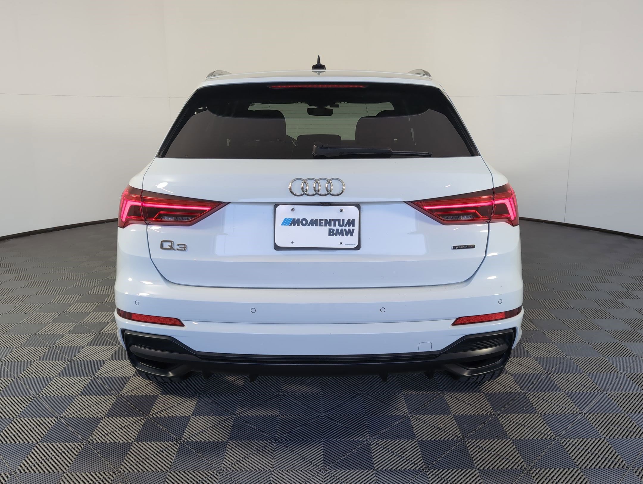 Used 2020 Audi Q3 2.0T Premium w/ Convenience Package image 8