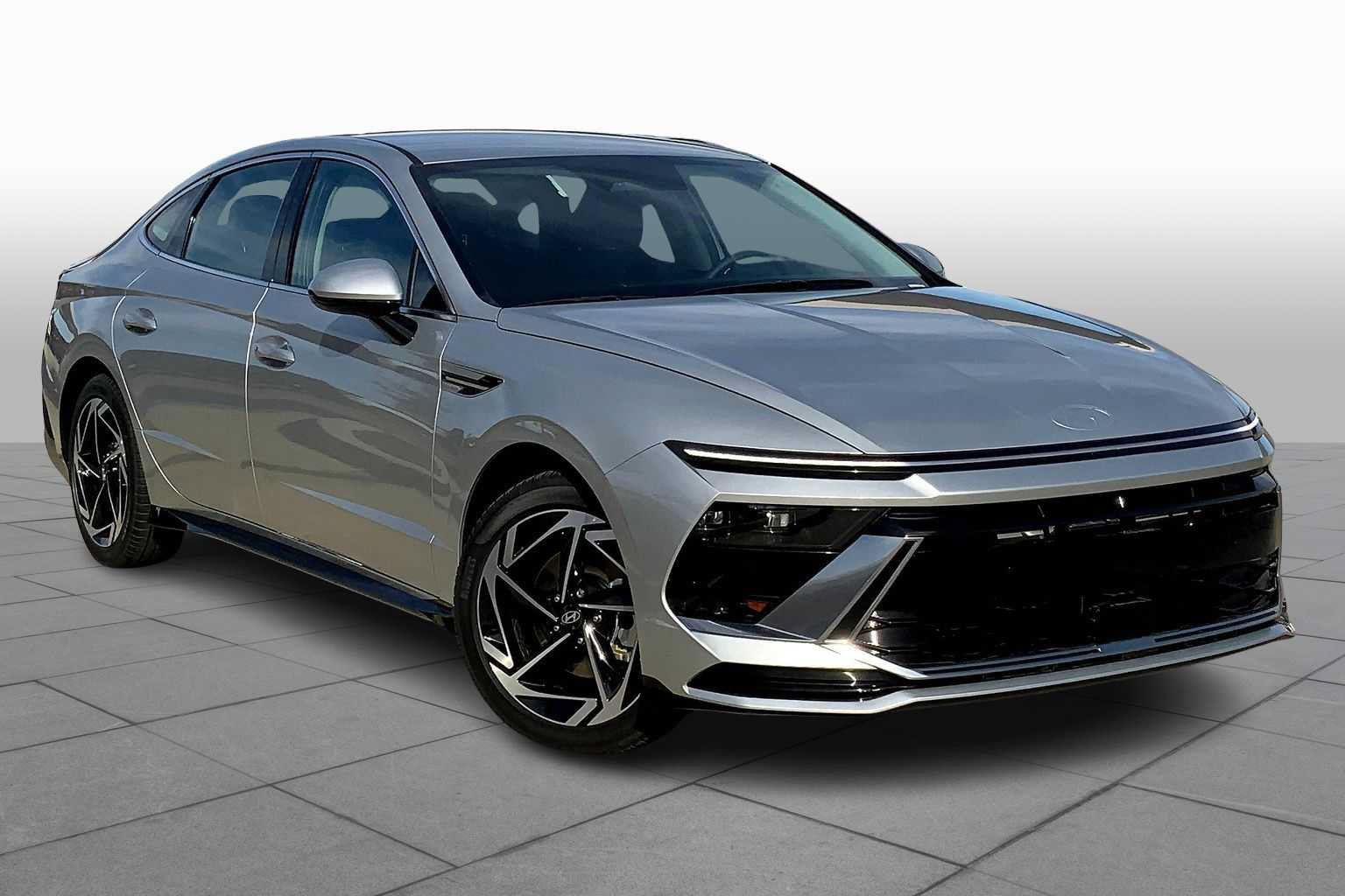 New 2026 Hyundai Sonata SEL FWD image 2