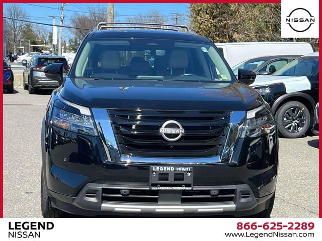 Used 2023 Nissan Pathfinder SL image 2