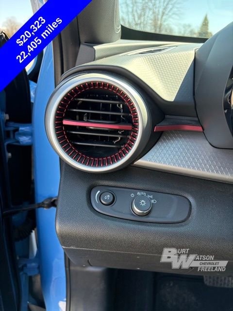 Used 2024 Chevrolet Trax RS w/ Driver Confidence Package image 14