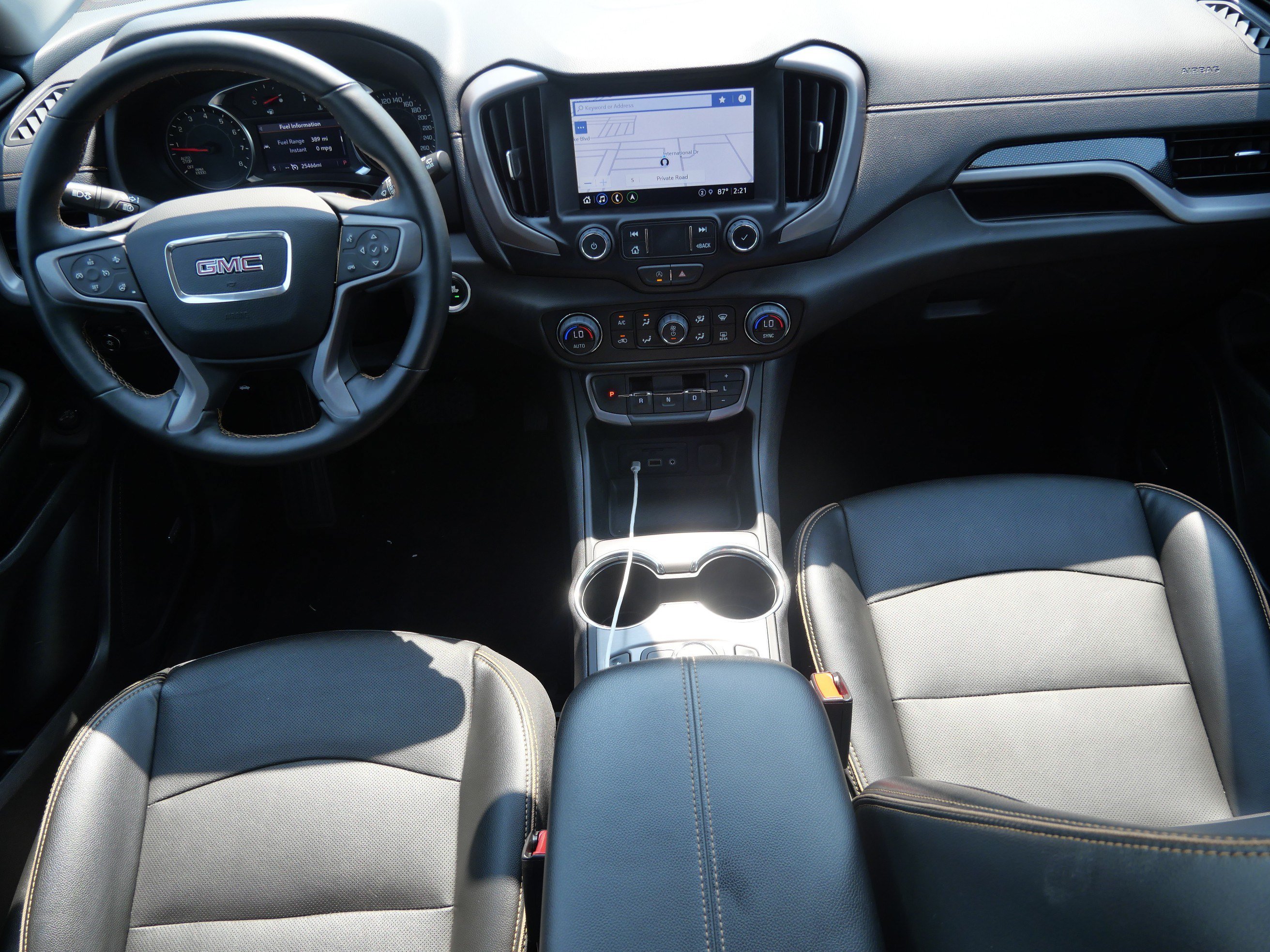 Used 2023 GMC Terrain AT4 w/ GMC Pro Grade Package AWD/4WD image 10