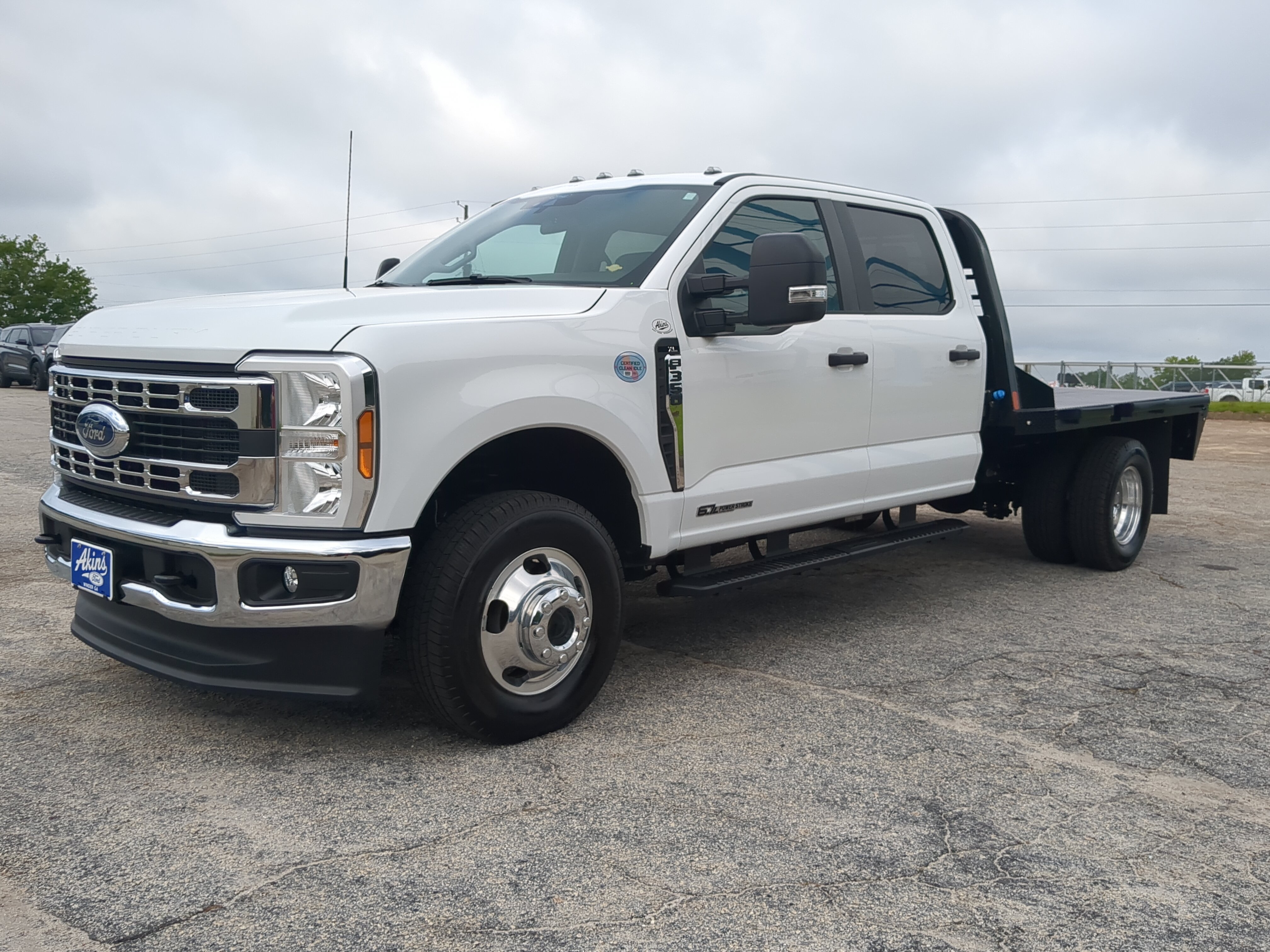 Certified 2025 Ford F350 XL w/ XL Chrome Package AWD/4WD image 6