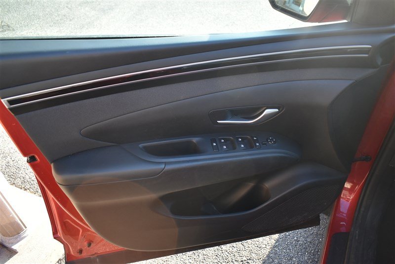 Used 2023 Hyundai Tucson SEL w/ Convenience Package FWD image 10