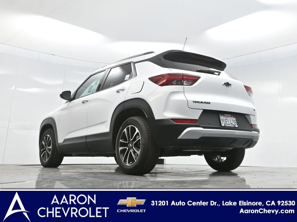 New 2025 Chevrolet TrailBlazer LT w/ Convenience Package FWD image 63
