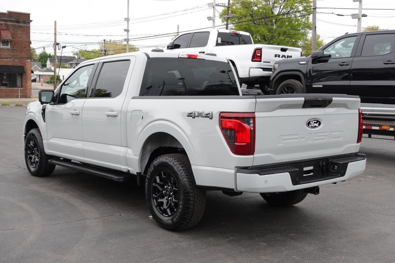 Used 2024 Ford F150 XLT w/ XLT Black Appearance Package AWD/4WD image 2