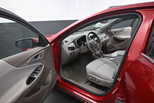 Used 2016 Chevrolet Malibu LT FWD image 9
