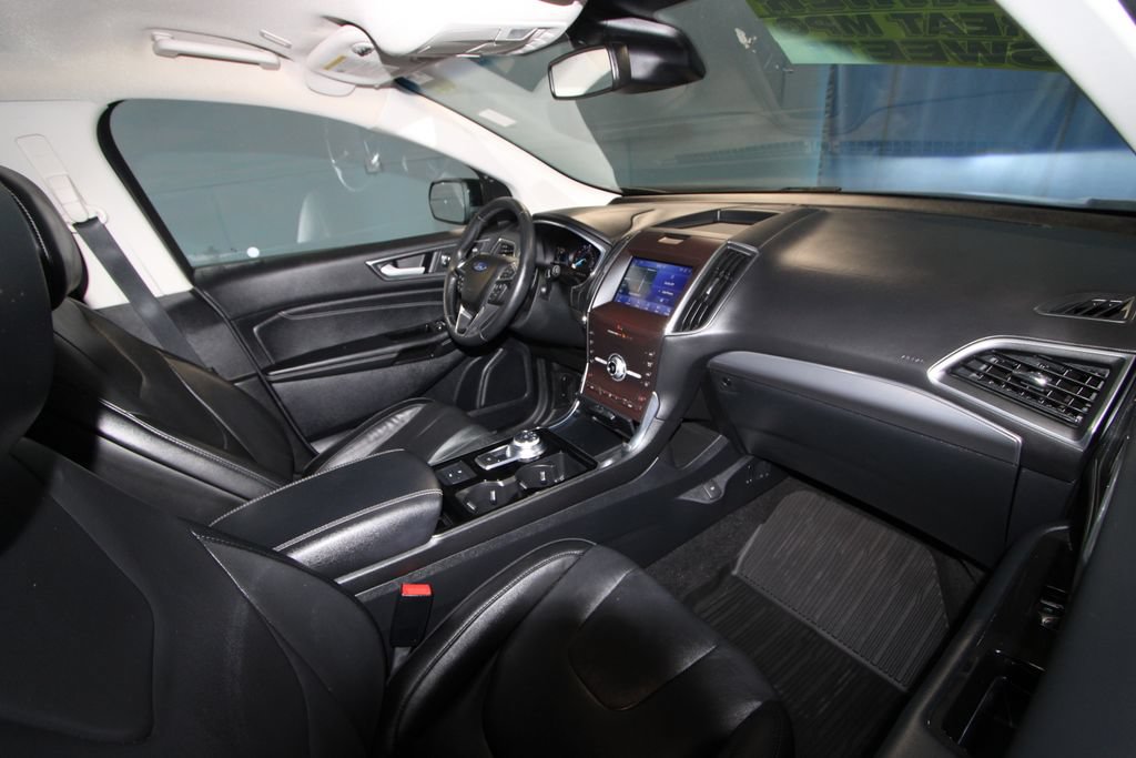 Used 2020 Ford Edge Titanium AWD/4WD image 21