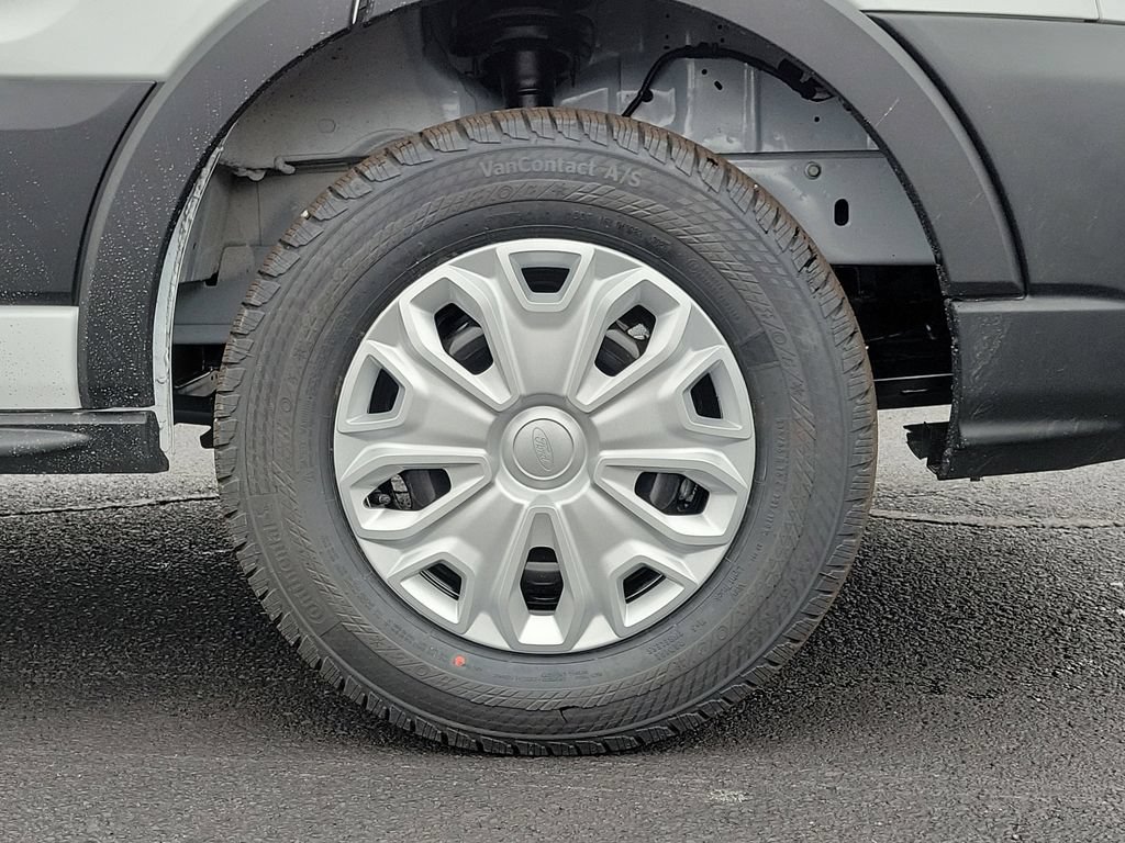 New 2026 Ford Transit 250 148 Medium Roof RWD image 7
