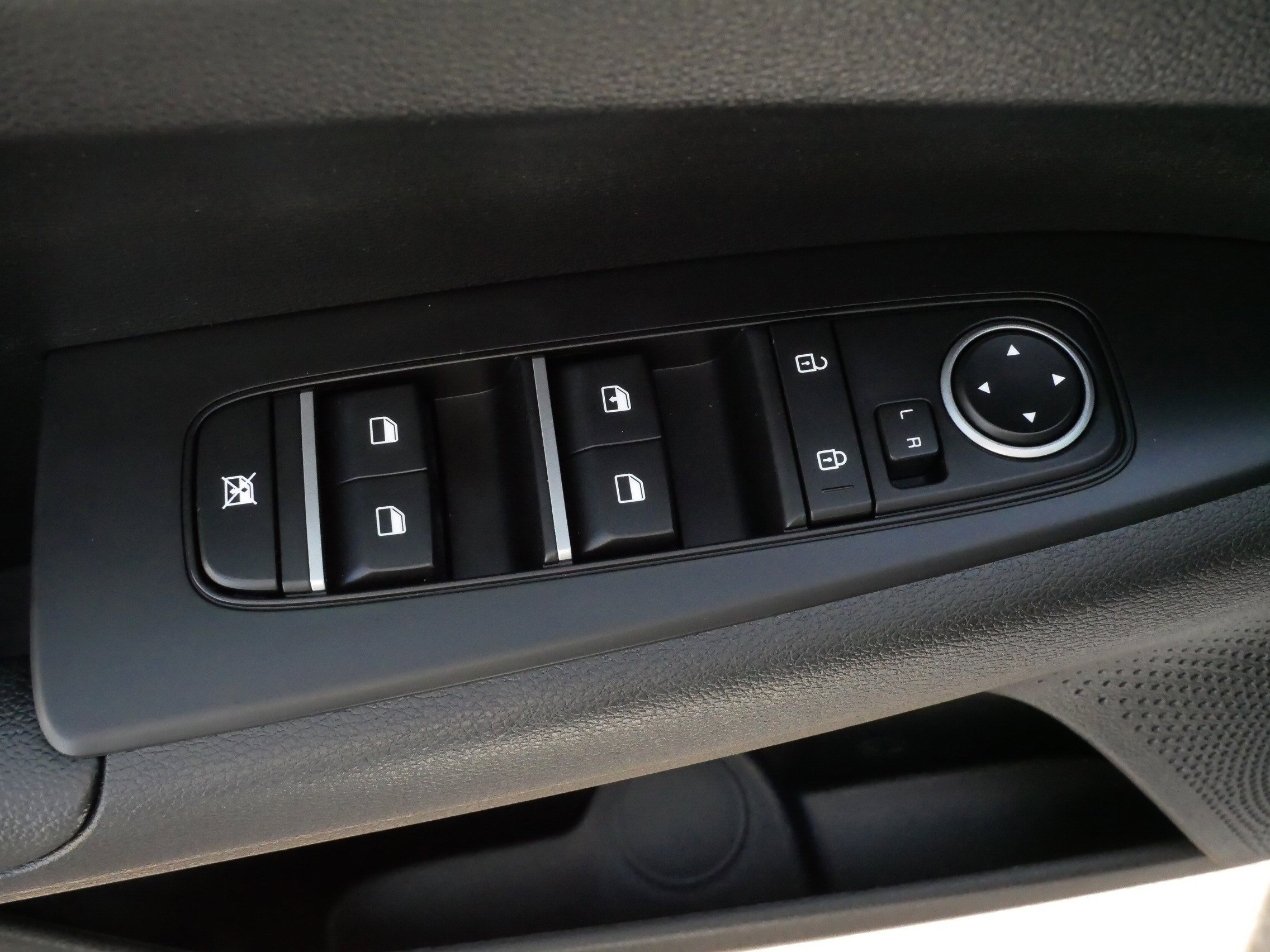 Used 2023 Kia Forte LXS FWD image 19