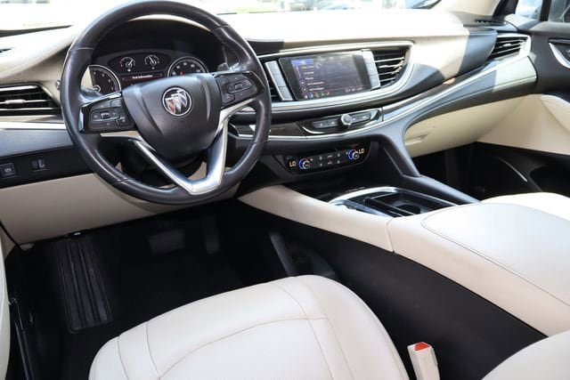 Used 2022 Buick Enclave Essence w/ Experience Buick Package FWD image 5